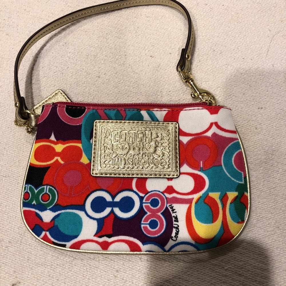 🛑 SOLD Coach wristlet